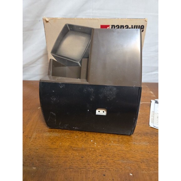 GAF Pana-Vue Automatic Lighted 2x2 Slide Viewer Vintage Battery Operated - Picture 4 of 6